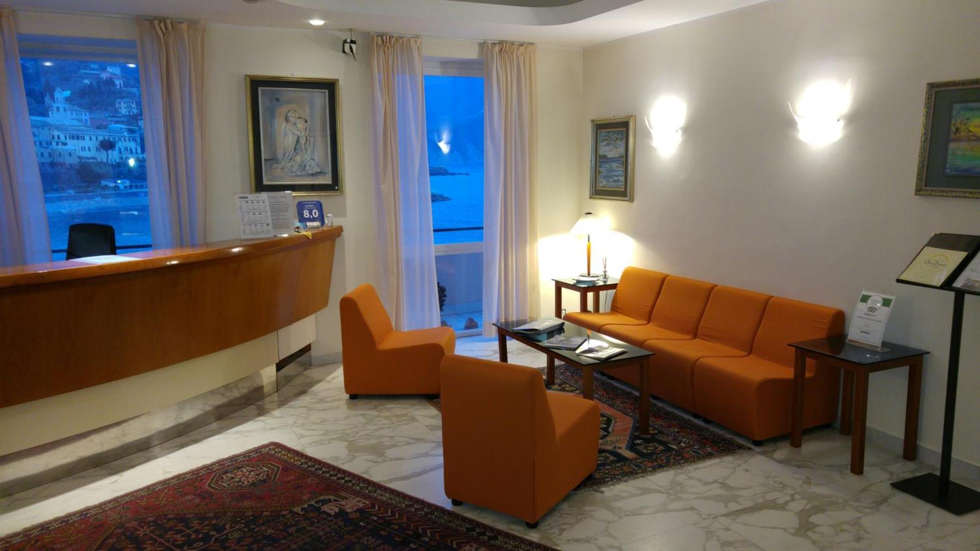 Hotel Elena Рекко Экстерьер фото