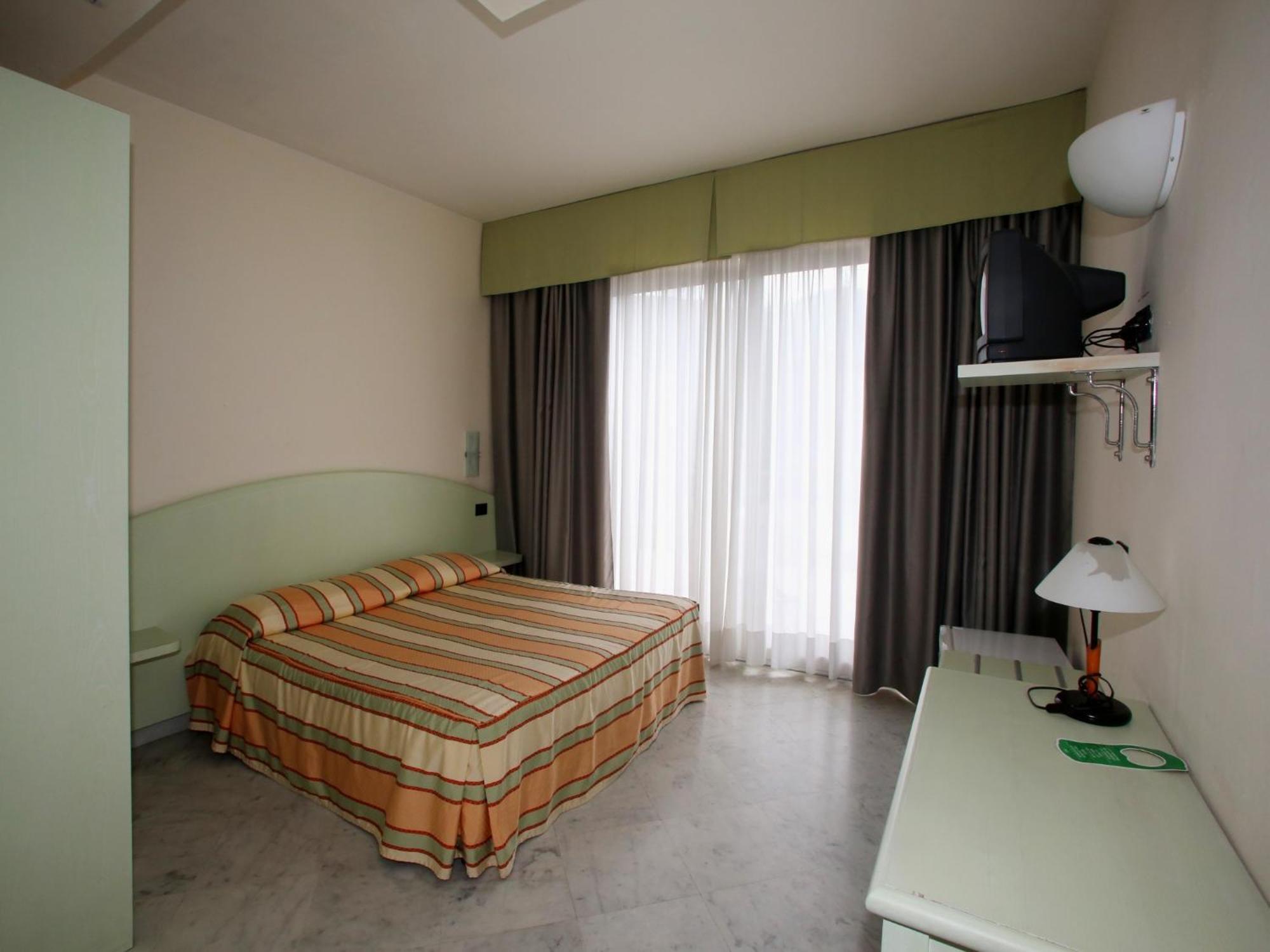Hotel Elena Рекко Номер фото