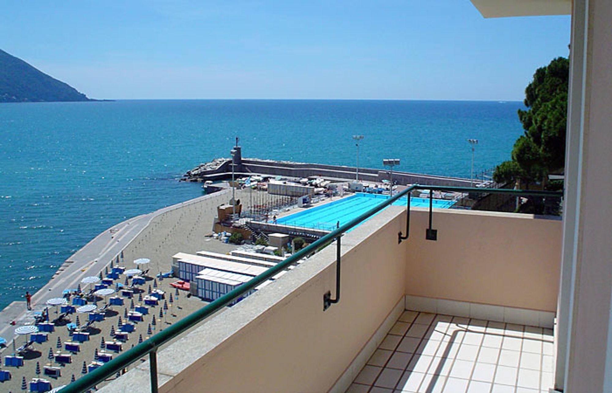 Hotel Elena Рекко Экстерьер фото