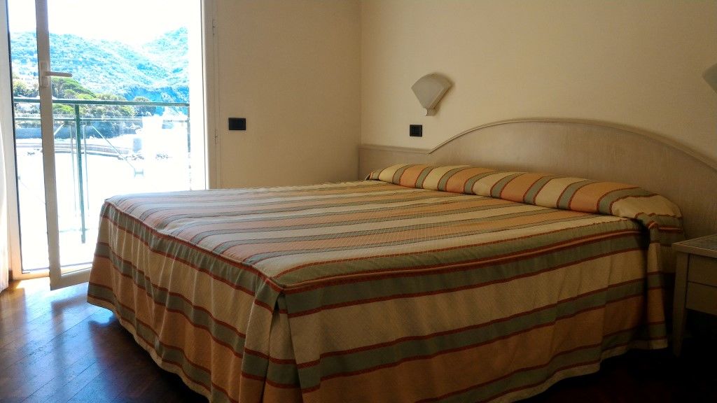 Hotel Elena Рекко Экстерьер фото