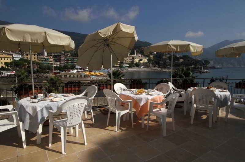 Hotel Elena Рекко Экстерьер фото